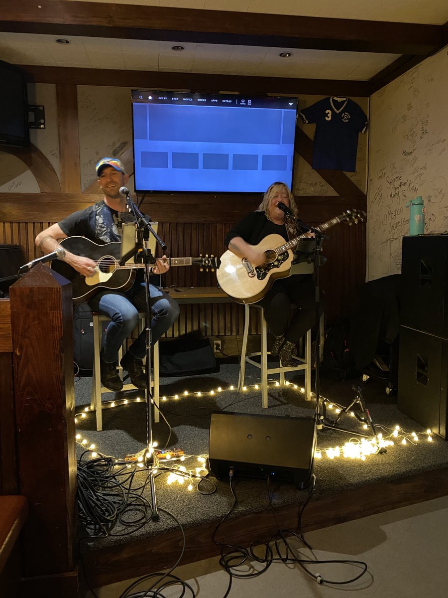 newenglandernec's tweet photo. April Cushman: Country Act of the Year Performs in Pub by   - https://t.co/kqwFTdQ8q4 https://t.co/bh80ZsLZL2