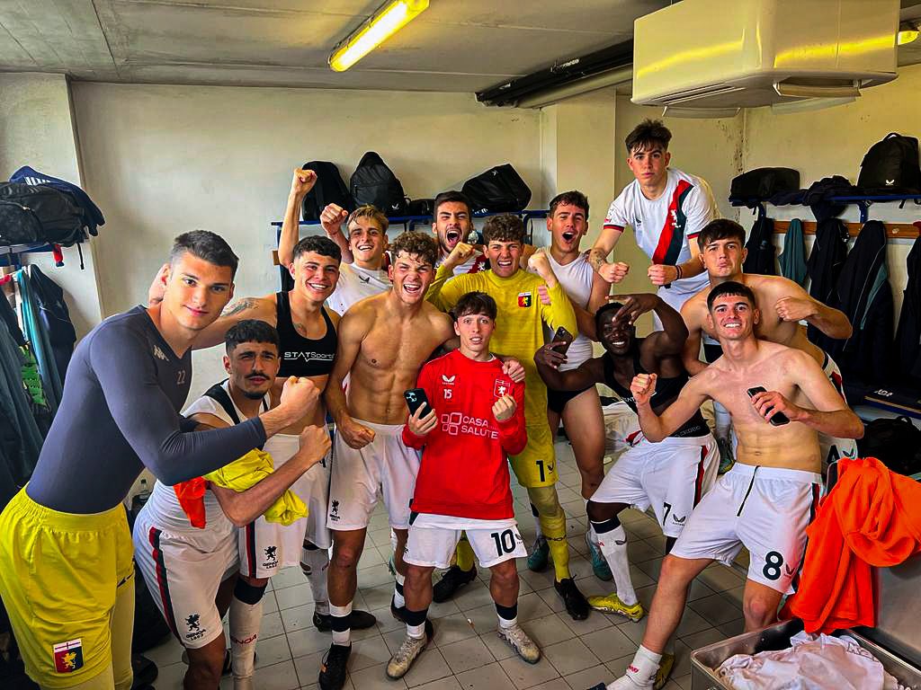 GenoaCFC's tweet photo. ๐คฉ La Primavera supera 4-1 il Como in trasferta grazie alle reti di Sarpa, Bornosuzov, Fini e Debenedetti โฝ๏ธโฝ๏ธโฝ๏ธโฝ๏ธ
๐๐ Giovedรฌ i Grifoncini affronteranno la @acffiorentina in semifinale di #PrimaveraTIMVISIONCup (stadio Torrini di Sesto Fiorentino: calcio dโinizio alle ore 17) https://t.co/CuSPtzjdUv