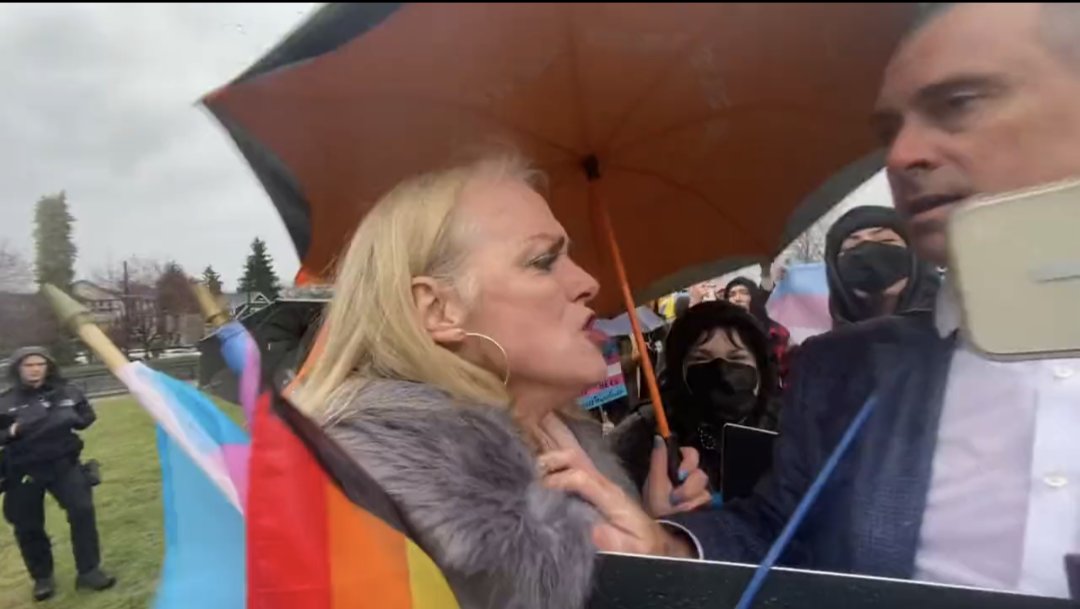 Live Deliciously 😈 tweet media