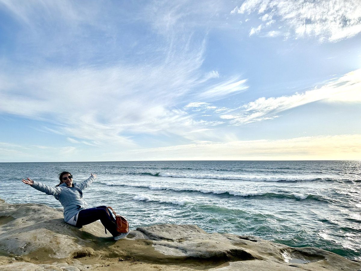 kimmythekidney's tweet photo. Couldn’t finish our San Diego conference adventures without enjoying some breathtaking sunset cliffs views 🌊 and a classic Cali açaí bowl in Hillcrest! 😎 Here’s to another wonderful kidney conference together!🫘❤️#foreverConferenceBuddies #AKICRRT2023 @MonicaVivek @BCMPedsRenal https://t.co/ueWCHybC30