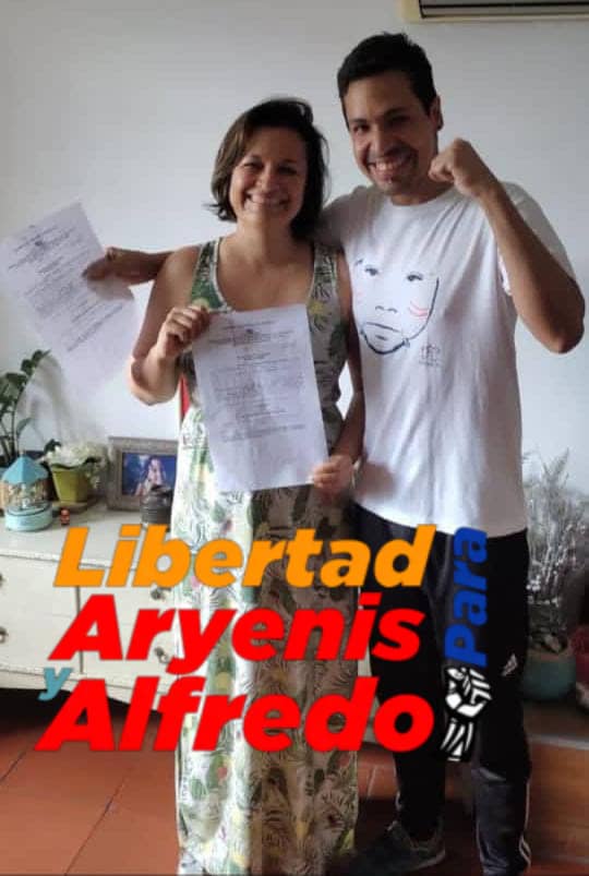 La mejor noticia del día 
#1Abr 
<a href="/TSJ_Venezuela/">TSJ Venezuela</a>
Otorgan libertad plena a Aryenis Torrealba y Alfredo Chirinos, ambos trabajadores de PDVSA acusados de espionaje, después de haber denunciado corrupción en la estatal petrolera.

El Tribunal Décimo Quinta de Primera Instancia del