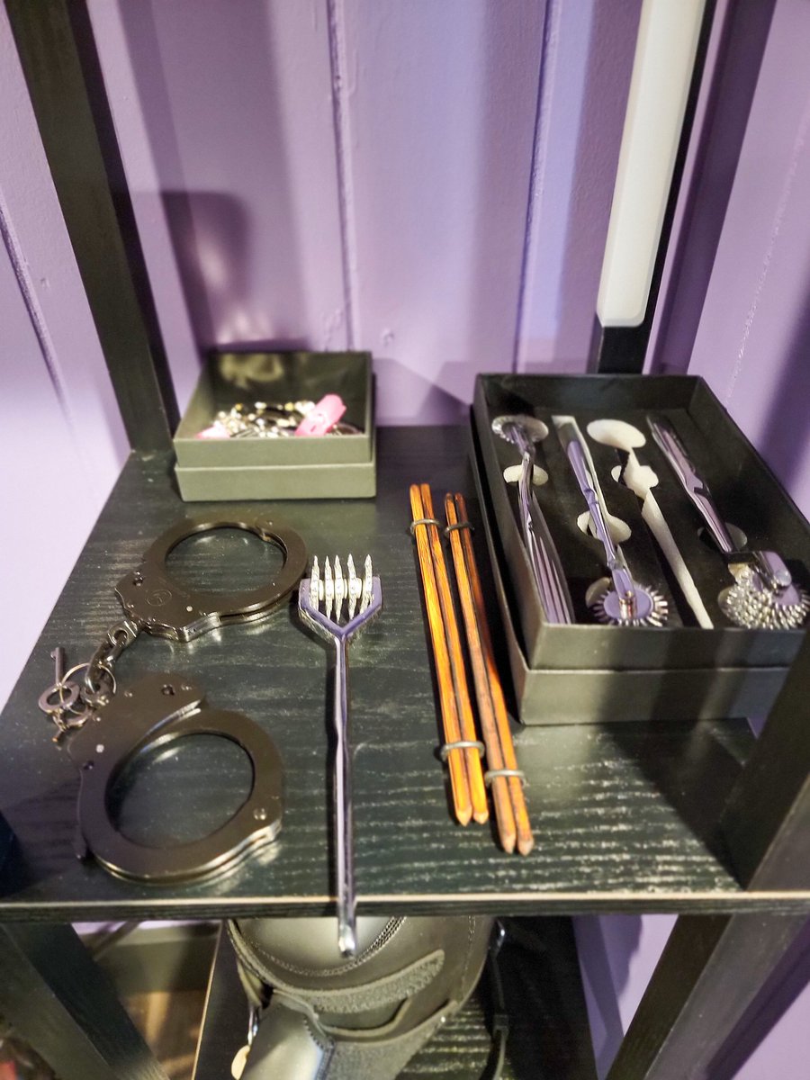 WantonSinners's tweet photo. We aim to offer a wide assortment of equipment to make your experience romantic and unique. We plan to cater to a wide and open audiences.  We hope you get the most out of your experience.

#Cincinnati #airbnb #kink #experience https://t.co/L4IggR2bWD