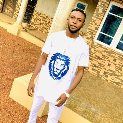 BenjaminOchigbo's tweet photo. #NewProfilePic https://t.co/NcRhIIxsrn