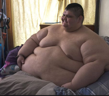 Rekrapo's tweet photo. @TifonMst @Nagasaki1_ 60k views laughing at you because ur fat nerd. 2 years u gonna be like that 😂😂😂😂😂😂 https://t.co/zC1sE1Gfty