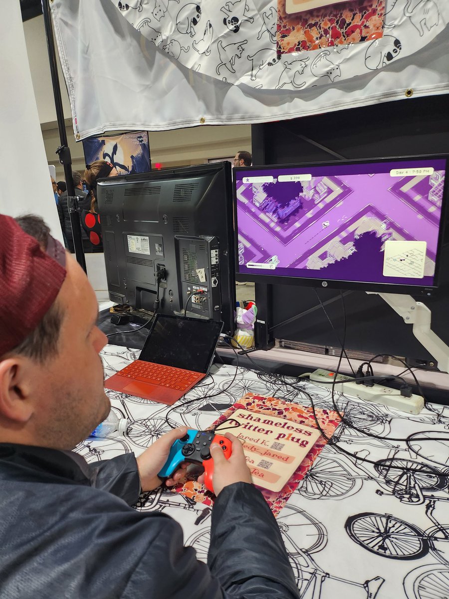 LazuliteTea's tweet photo. I have a table at the Midwest Gaming Convention at the Wisconsin Center in Milwaukee! Come and test out the alpha of DogDash! #pixelart #ドット絵 https://t.co/ATD5vdPx5S