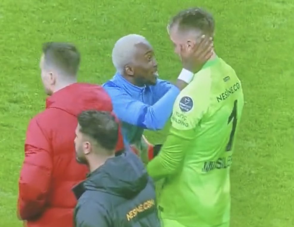 No Context DEMİRSPOR on Twitter: "S*ktir git."