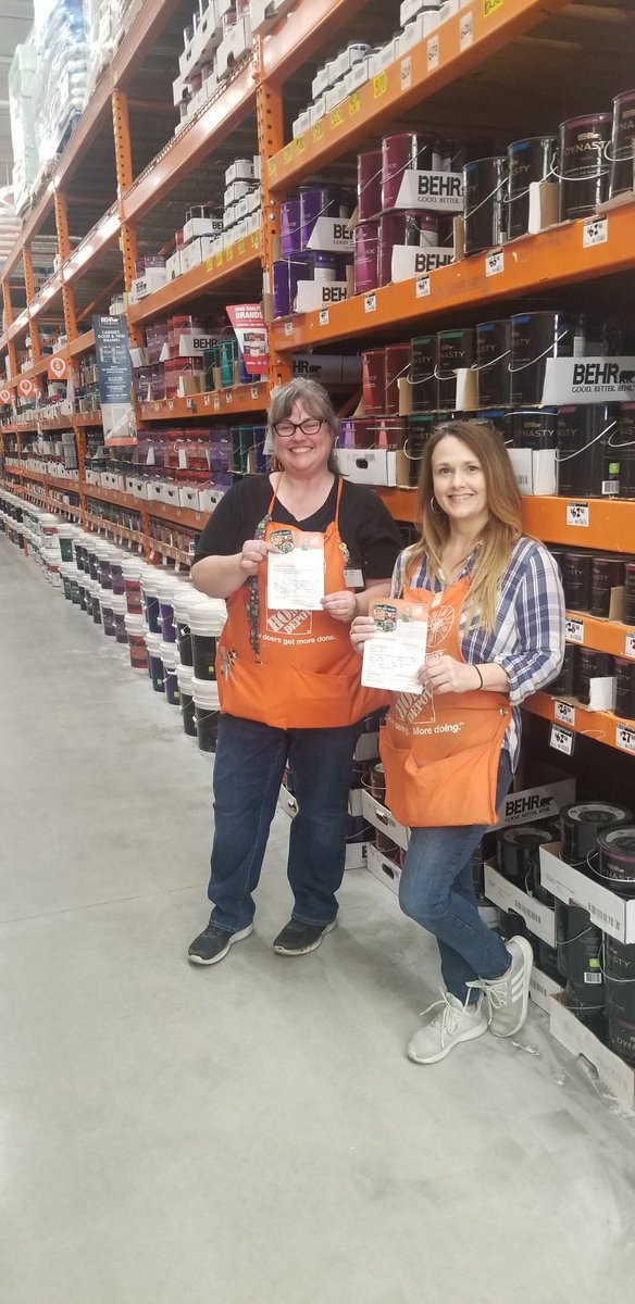 These 2 ladies in D24 rock. Both earned a Homer Badge for keeping the department packed down and full. Thank you Michelle and Nikki. Look at that aisle behind them.