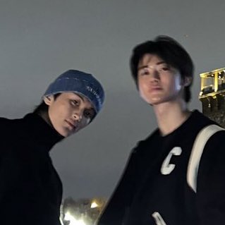 augustIune's tweet photo. JUST SOME HANDSOME GUYS THEY LOOK SO FINE OH MY GOD https://t.co/t1UiGa8xWi