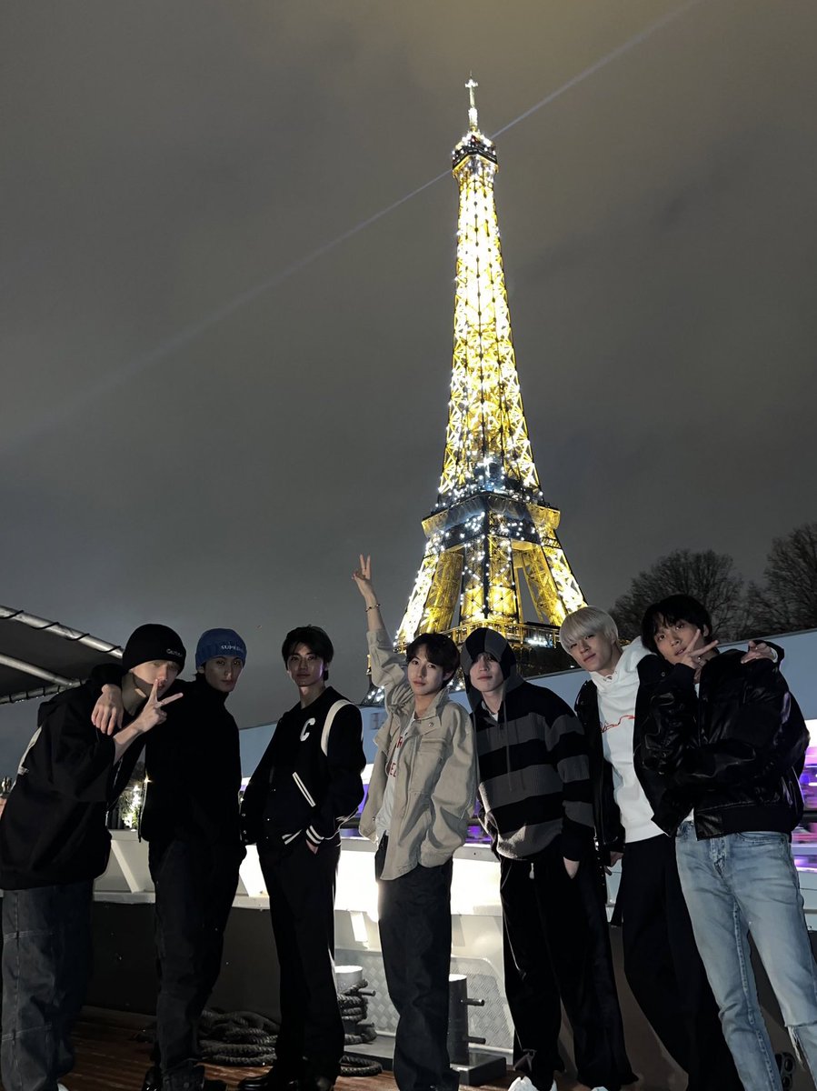 haechanunpad's tweet photo. did we really                               yeah we
go there?                                         did https://t.co/ZU7J8AprHC