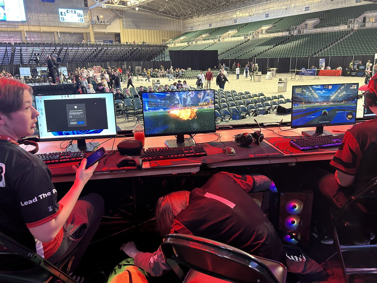 Rocket League lost a heartbreaker in the championship to Mandan HS. The fire in these guys to come back next year and take it back cannot be stopped <a href="/RRHSactivities/">Red River High School Activities</a> #forgottotakeapicafter