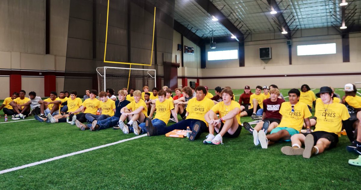 Whitehouse Football tweet media