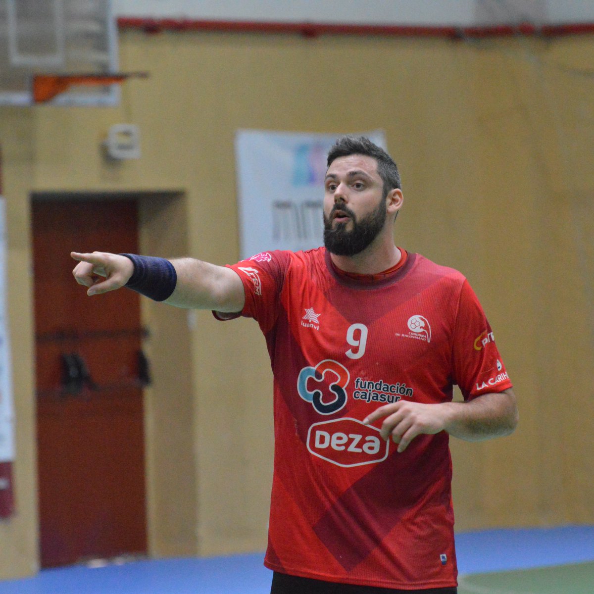 ¿Qué nos indica <a href="/elazotedel9/">Juanlo Moyano</a>? SÍIIII, que el @FundCajasur CBM está clasificado para la FASE DE ASCENSO a División de Honor Plata tras los resultados producidos hoy. Jugaremos en mayo por recuperar la categoría perdida la pasada temporada ¡Enhorabuena! #OrgulloGranate