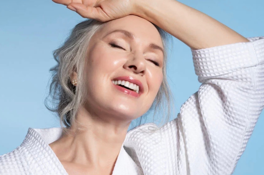 plastixdocs's tweet photo. Sweating: it’s occasionally icky, sometimes embarrassing, and… great for your skin? That’s right, there are a ton of positive effects of sweating on skin, read this to find out why it is indeed here: 

https://t.co/LYTY8SrySE 

#BHMD #beverlyhillsmd https://t.co/K9eAeWMZJJ