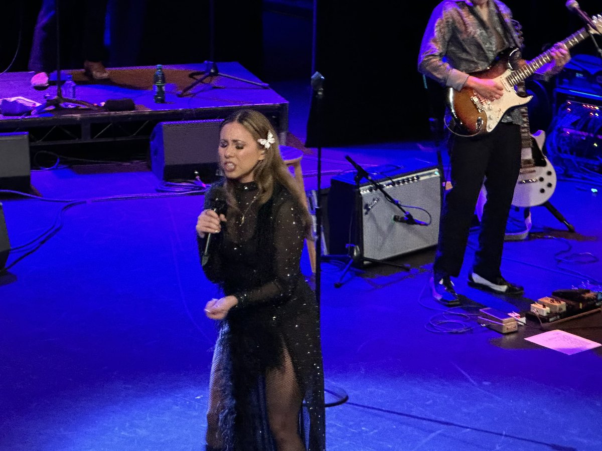 #HalienNation (Fan account for Haley Reinhart) tweet media