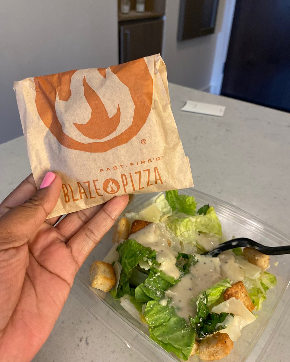 The pizza was fresh and made to order, the s'mores was great and the salad was tasty! Visit <a href="/blazepizza/">Blaze Pizza</a> in Atlanta.