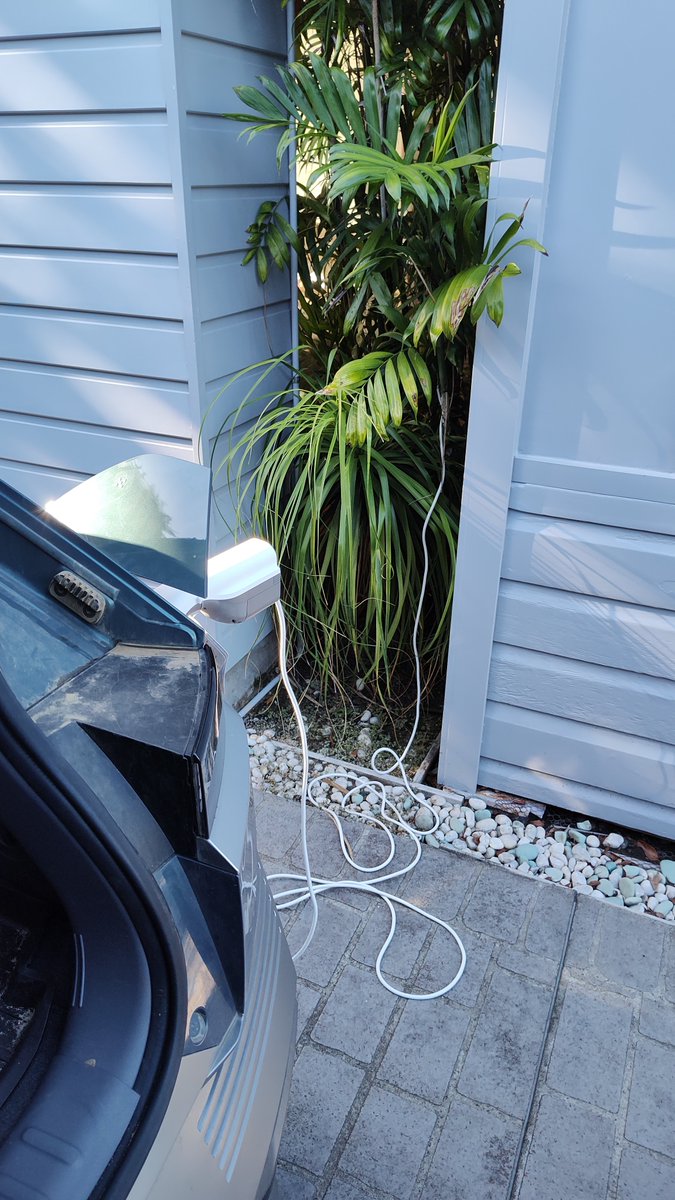 brodykenrick's tweet photo. Our holiday rental house had no power and no electrician could get there for a day to fix. We had a fridge full of food.
Easily fixed. We plugged the fridge (and washing machine) in to the car. The #ioniq5 with #v2l and an extension cord #savedtheweekend
#ruintheweekend https://t.co/VHTKFtMROH