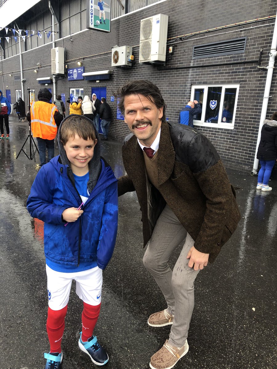 Dancing Ken tweet media