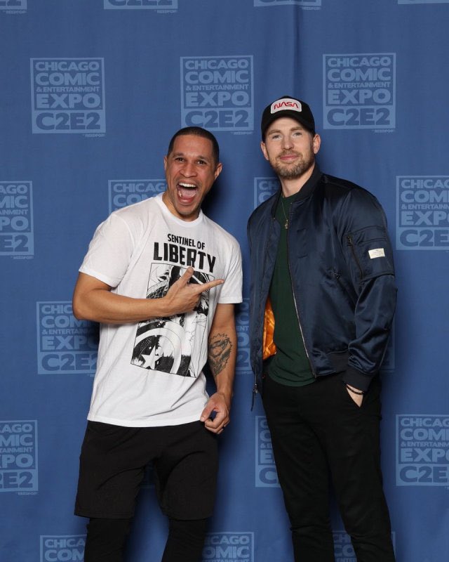 Cevans_Army's tweet image. ⭐️ Chris durante a C2E2 - Dia 2.

#chrisevans #repost @AlphaYangDelete
soul_am133 danilynn222 grace.quinn13 caitierookie morgan9013 amichele_7 @OUTATIME1995 kailee.cosplays casandra.in.Kentucky