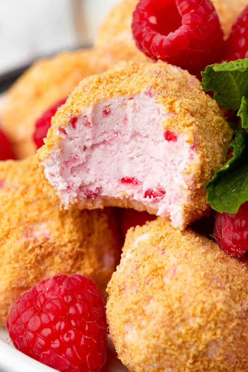 TheRecipeCookb1's tweet photo. 😋😋Raspberry No Bake Cheesecake Bites (Easy Recipe)
Cheesecake Bites No Bake- are easy and delicious! You'll want to make them over and over again! 
#recipes #cooking #baking #foodies #EasterRecipes
https://t.co/yTWp7Iwj6e https://t.co/d4eoKl0sUp