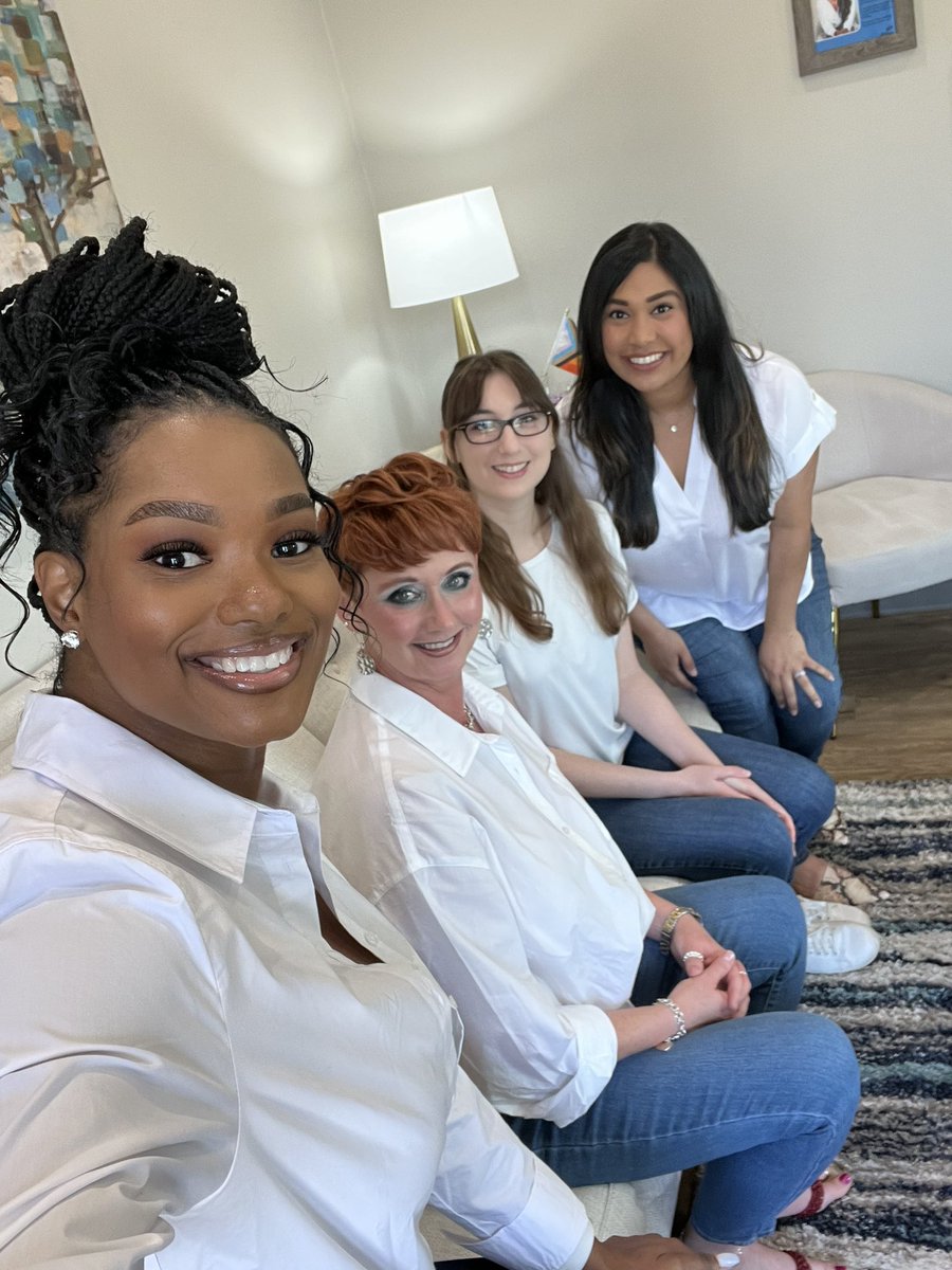_lpctherapist's tweet photo. Team Photos Today! #BetterYouCounselingLLC #Therapist  #Southlake https://t.co/VFnjwPW1fL