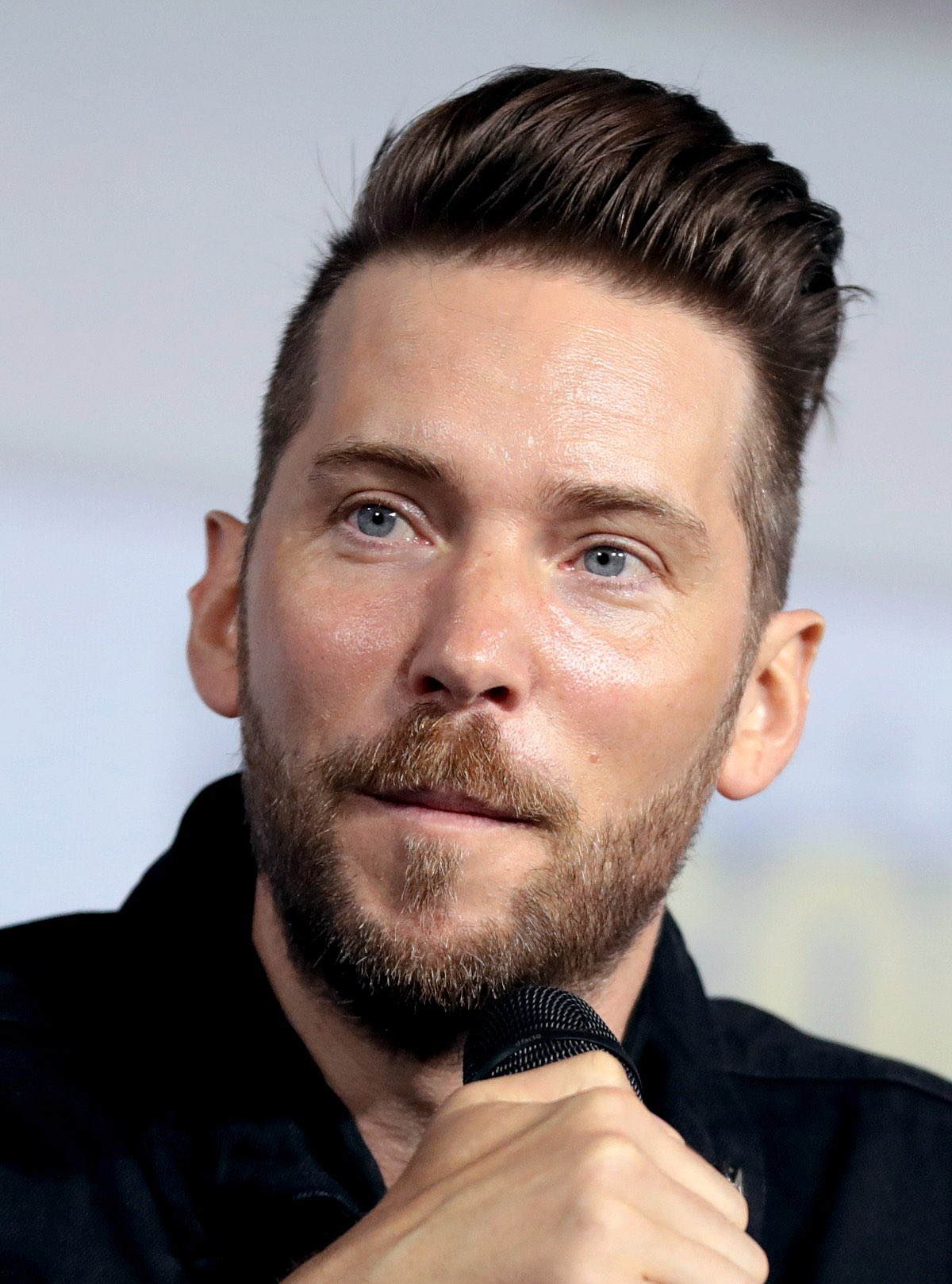 Happy Birthday to the Joel Millers: Troy Baker (1st April) and Pedro Pascal (2nd April) 