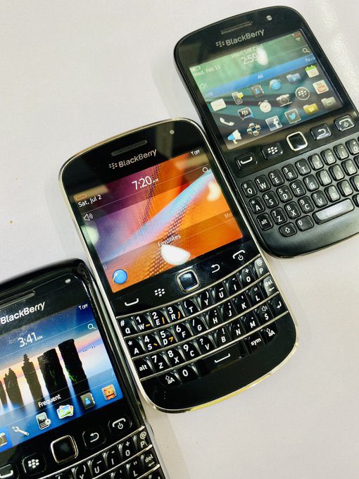 PengPhones's tweet photo. Quote this tweet, the first person with zero likes, zero retweets , 0 comments by 6:00PM tomorrow gets any of the gadgets below of his/her choice 😻

Good Luck ! https://t.co/hVtfXFa9pH
