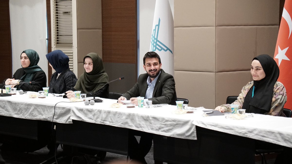 81 ilden gelen Üniversite Koordinatörlüğü hanım teşkilatımızdaki kardeşlerimizle bir araya geldik.