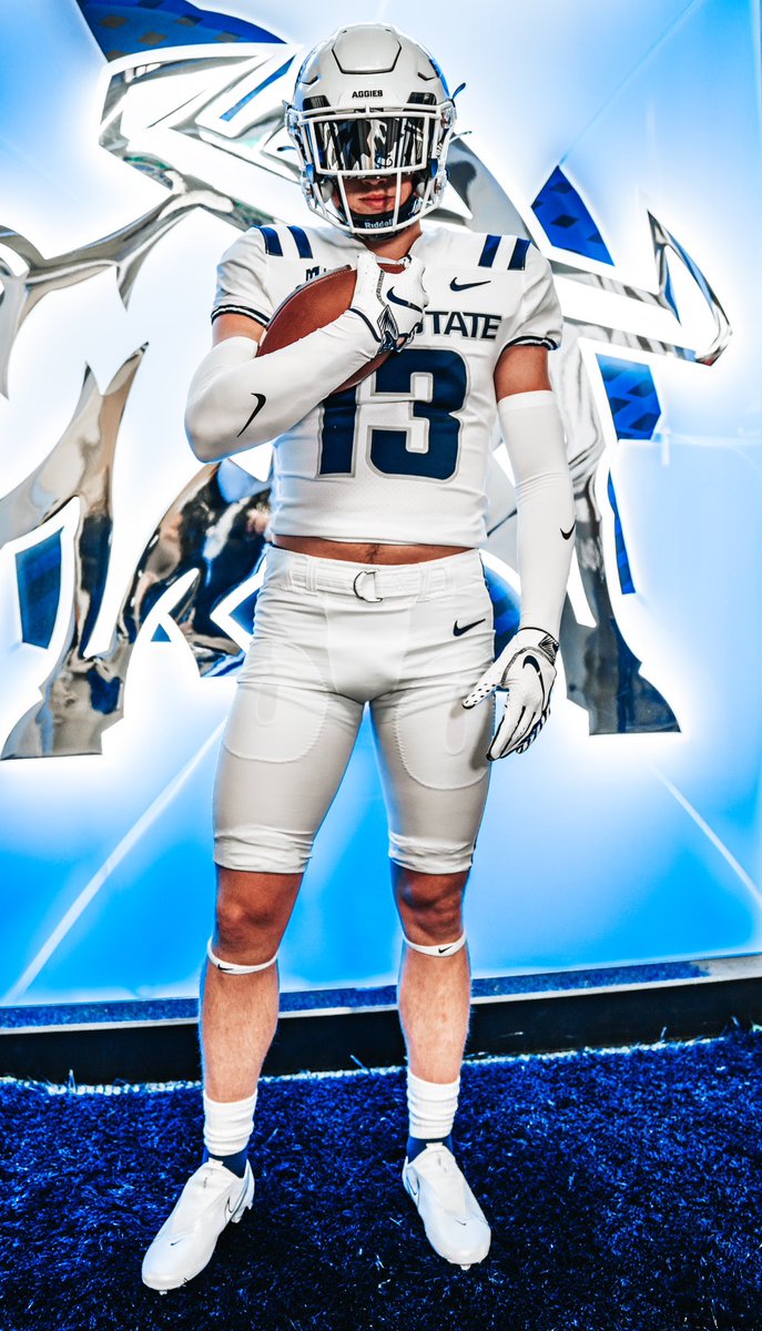Unofficial visit at Utah State was awesome!! Had a great time touring the facilities and watching practice!
<a href="/CoachMorriss/">Ethan Morriss</a> @USUSwaff <a href="/USUFootball/">USU Football</a> @CoachP_UtahSt <a href="/Coach_Ramer/">Coach Ramer</a> <a href="/chaparralpumafb/">Chaparral Puma Football</a> <a href="/EliaMigao/">Elia Migao🇦🇸🃏</a> <a href="/EnokaMigao/">E N O K A🃏</a>