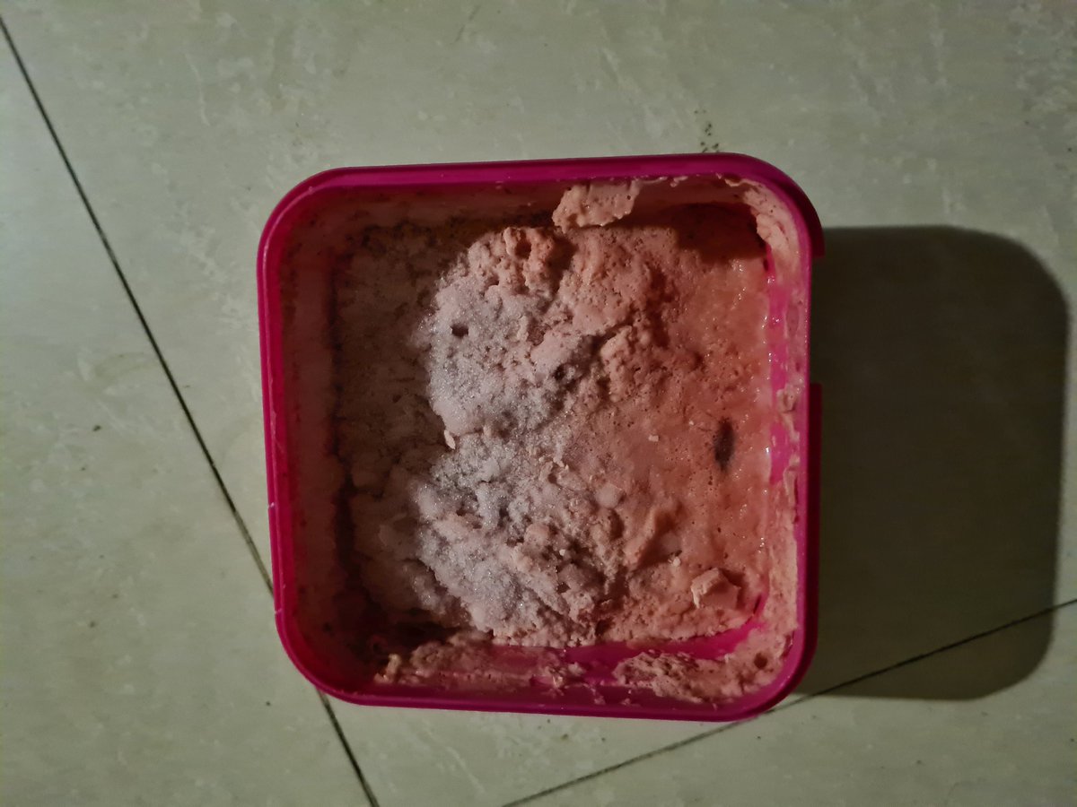 danda_rohit's tweet photo. Dear @BaskinRobbins,
We purchased the icecream today from ratnadeep kondapur, hyderabad,
After opening the seal we found out ice cream is already half eaten and also in bad taste. Please help, Being a customer of Baskin Robins from long time , never ever expected this https://t.co/5fyp2lOJZB