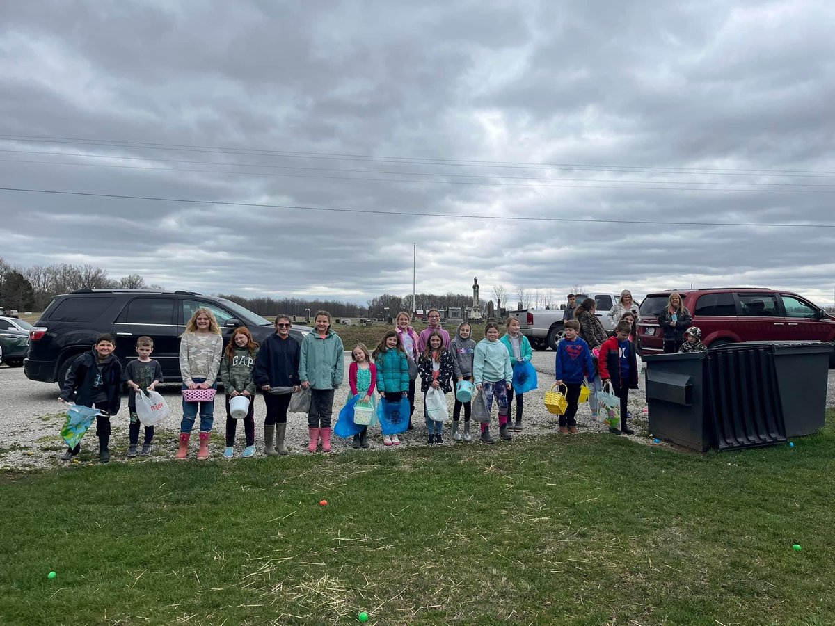 scc_versailles's tweet photo. Over 550 eggs…what took 30 min. to hide took less than 5 min. for kids to pick up!! We had 37 kids from PreK to 6th hunting eggs today and many adults to help!! We didn’t get a picture of all the littles but the bigger kids had to smile for a picture before they were let loose! https://t.co/Wv3EKFqra4