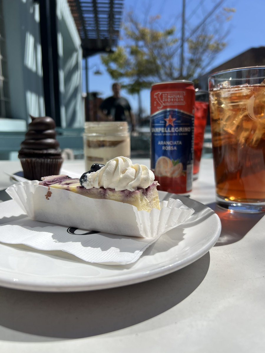 SenatorAshby's tweet image. A beautiful day in @SacCountyCA 

Perfect for outdoor dining at Obo restaurant on the edge of @TheCityofSac’s Little Italy district. 

#EastSac