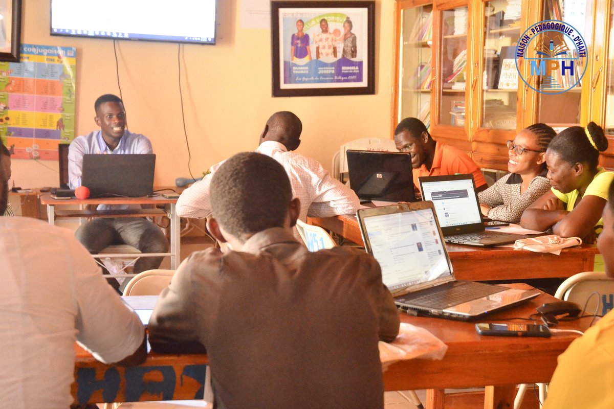 En 2023, les enseignants devraient être en mesure d'utiliser les outils technologiques pour enseigner et évaluer les apprentissage des apprenants à distance (synchrone et asynchrone) , surtout en cette période de crise dans le pays.
 # Former et équiper vos enseignants en conséq.