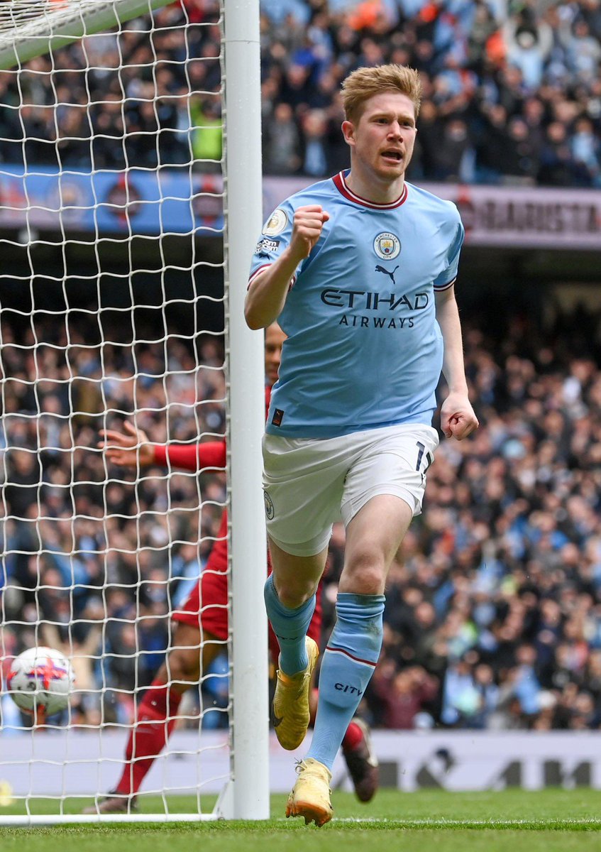 DanielP38746200's tweet photo. Lovely football from the blues today! 💙💙 https://t.co/Dwuq1tSF6m