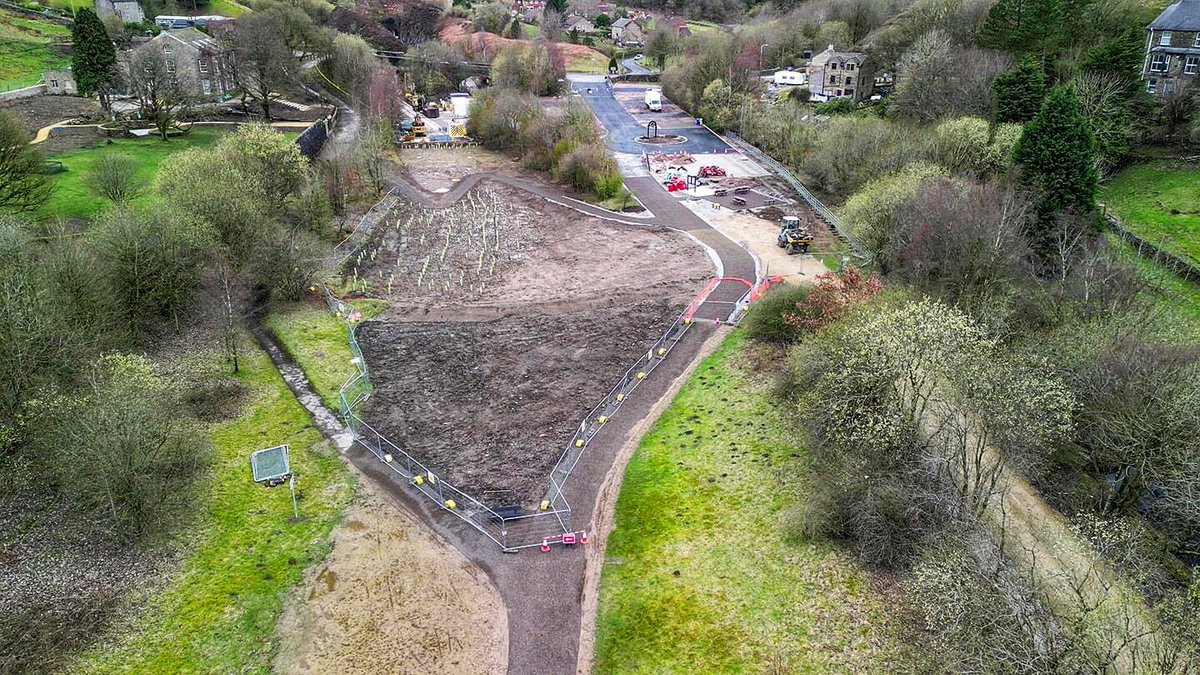 holmfirthdrone's tweet photo. Dunford Bridge Trans Pennine Trail Car Park Update.
A few drone pics showing progress as of 1st April 2023.
@TPT_Official #dunfordbridge #transpenninetrail #tpt #dronephoto #dji #yorkshire #holmfirth #pennines @SustransNorth @morgansindallc #biketrail https://t.co/aHDXFbD17V