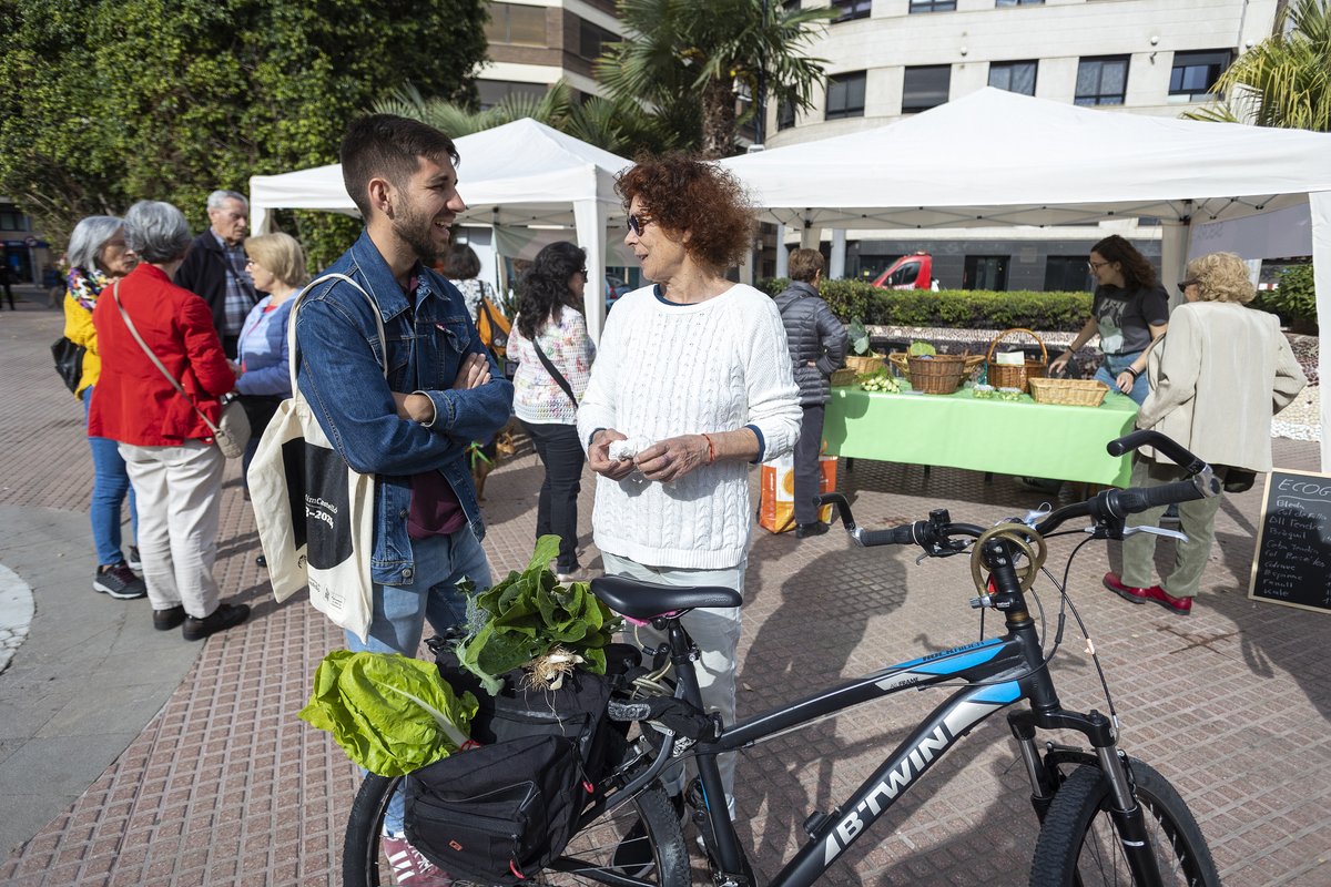 👩‍🌾 Comença la primera edició de Sabora, el mercat agroecològic de Castelló de venda directa.

🌳 Productes frescos, de temporada i ecològics.

➡️ Avancem cap a la transició agroecològica, amb comerç de proximitat i hàbits de consum saludables. 

#Sabora