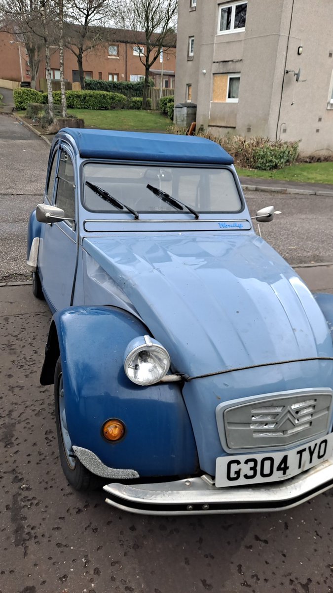 AlexEasson's tweet photo. New battery  today and raring to go. https://t.co/3LFSsFN1Ua