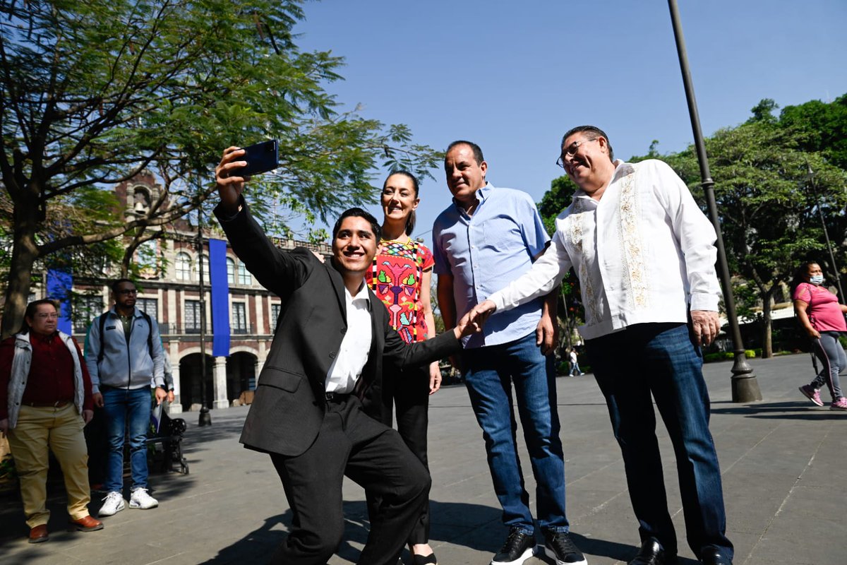 cuauhtemocb10's tweet photo. Saludo con gusto a la jefa de gobierno de CDMX, que se encuentra de visita en Morelos. 

@Claudiashein, bienvenida al estado de la eterna primavera, espero que disfrutes mucho tu estancia. https://t.co/L1QTyrtkxI