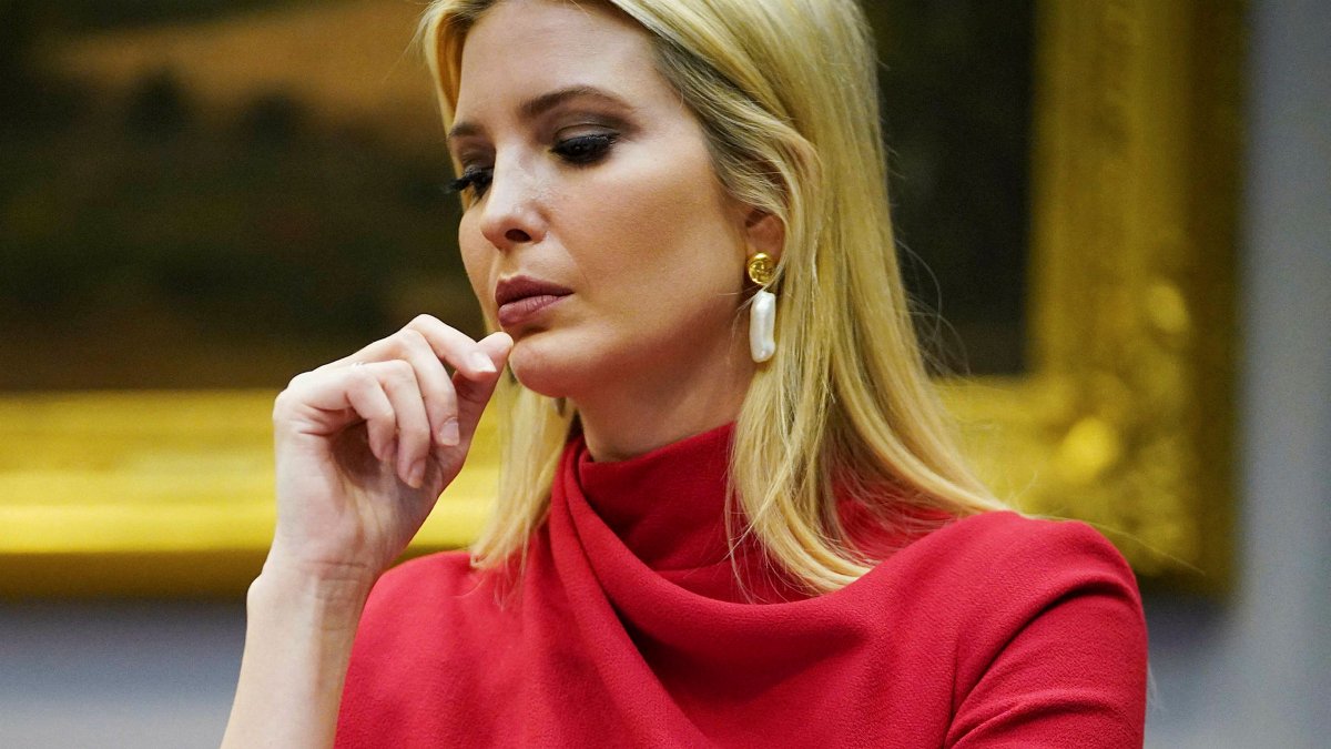 PaulRudnickNY's tweet photo. Ivanka posts that she's "pained" by her father's indictment, placing it beside:
- A manicurist who talks
- Jared in ski pajamas
- Books
- $6 Billion from the Saudis WITHOUT A GIFT BAG
- When her limo hits a pedestrian and she's late for pilates
- When Putin forgets her birthday https://t.co/ARMM9bAudR