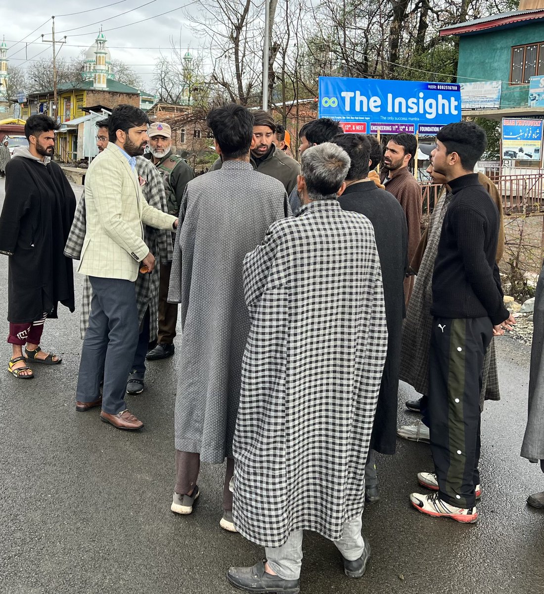 Anees_UlIslam07's tweet image. Today continued my outreach public programmes cum condolences in various areas of Dooru Constituency Thankful to the people for support..
My people my pride….
I Love my people & I respect my people…
#apnipartyonline