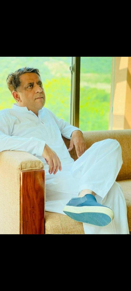 JamBhayo's tweet photo. A man is a patriot if his heart beats true to his county  #justiceforamirjalal
#westandwithamirjalal https://t.co/uDvI0eYBsQ