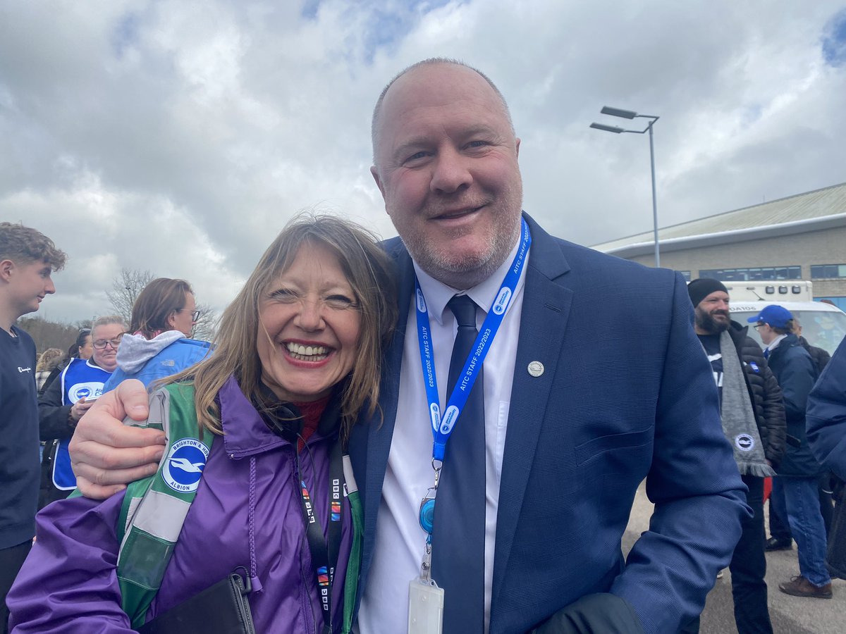 BBCSussex's tweet photo. Brilliant day at @OfficialBHAFC for @albioninthecomm Fans flooding in for 3pm kick-off between Seagulls and Bees. @OBrienKrystyna chatted with @FatboySlim, Guy Butters, @barkaw , @johnnycantor_ and Mike Doyle about Albion in the Community’s match day takeover https://t.co/6eepM0Azgl