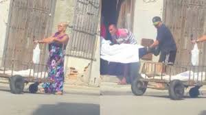 navarrobrand's tweet photo. @RPolancoF @CubaCentral Equidad??? En Cuba??? https://t.co/MIQf8PhMCb