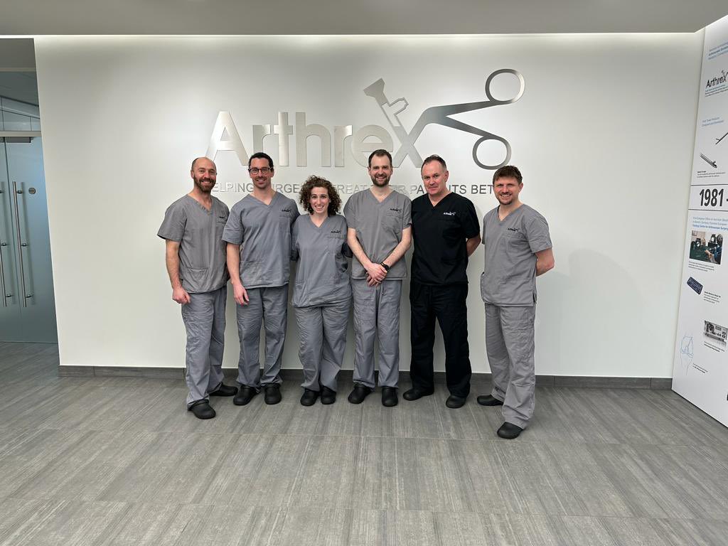 ExeterHandUnit's tweet image. Fabulous day @ArthrexUK trialing out some wrist arthroscopy techniques as well as anchors galore! Thanks to the whole team it was brilliant!