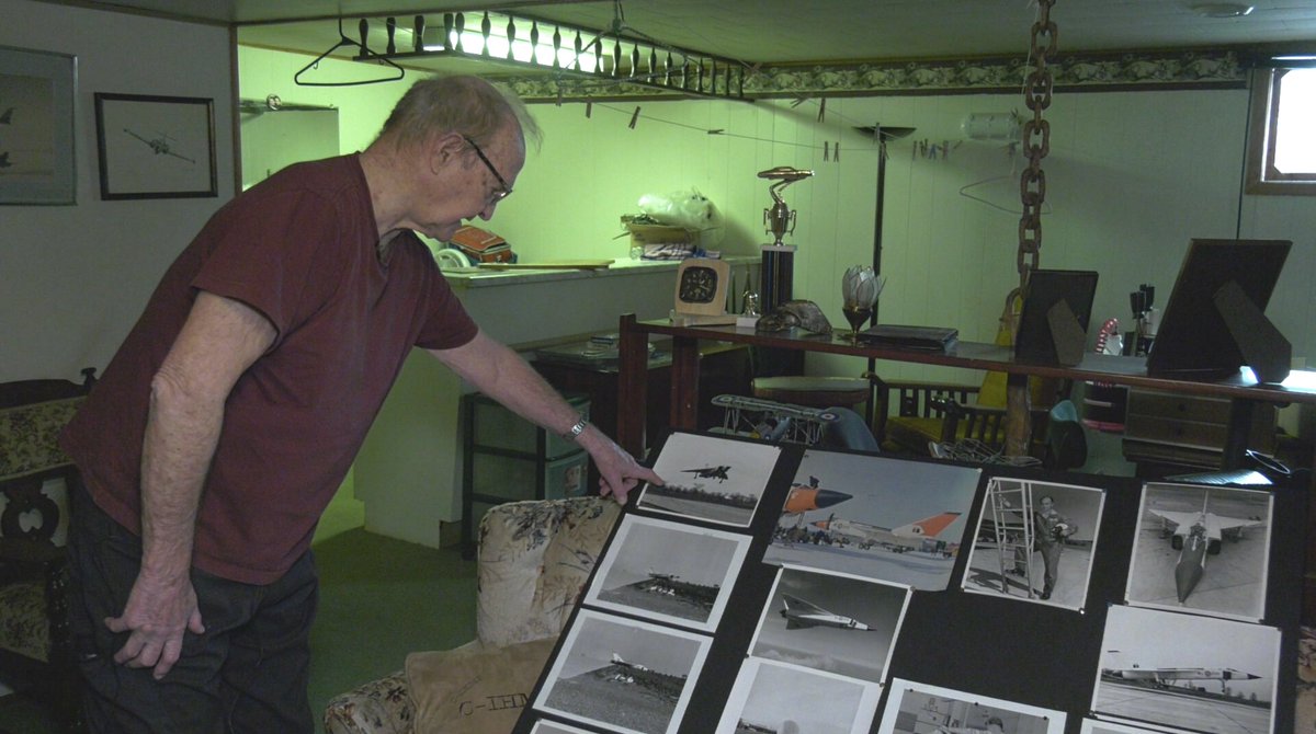 EricTaschnerCTV's tweet photo. A Powassan man is trying to keep the history of the Avro Arrow intercepter alive. Pete Bonnell worked on the Arrow project from 1957-1959 before the government scrapped the project. Over the years he's acquired photos and memorabilia of the jet. More on @CTVNewsNorthern. 🛩️ https://t.co/9ouaViqM7r