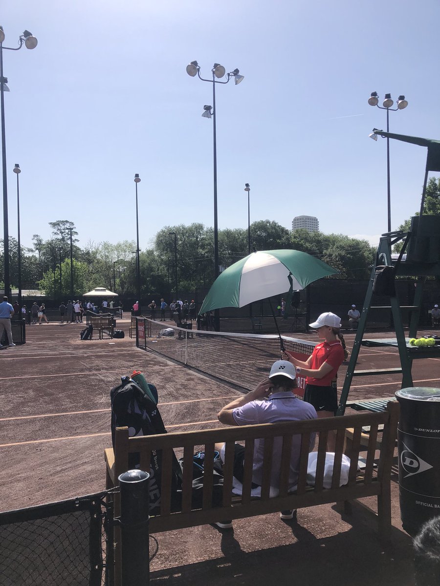 Catching some of the qualifiers at the US Men’s Clay Court Championships on this beautiful day! ☀️ #USClay