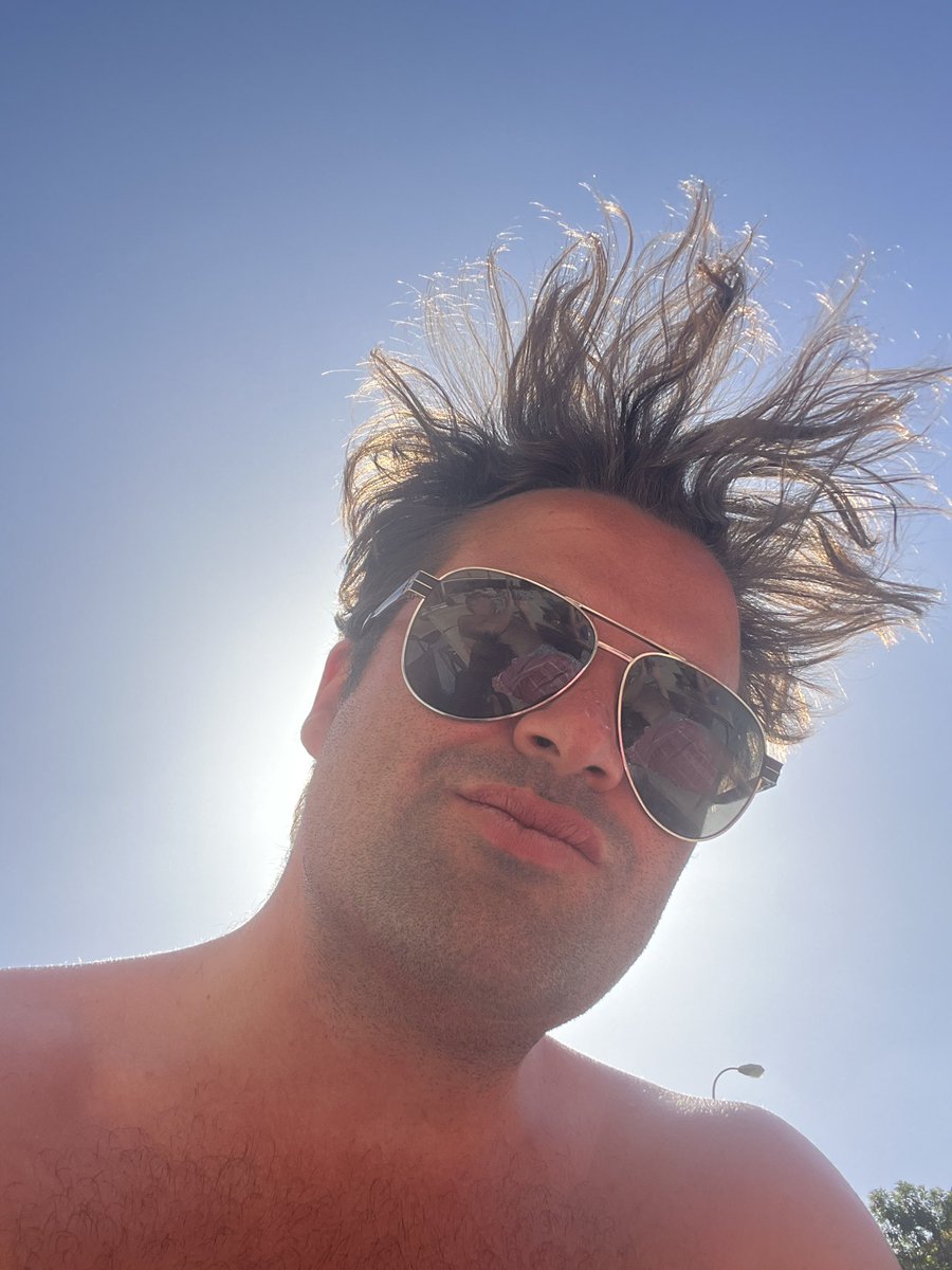 joemcelderry91's tweet photo. It’s a look 😂😂😂 https://t.co/hR7dB8GLRC