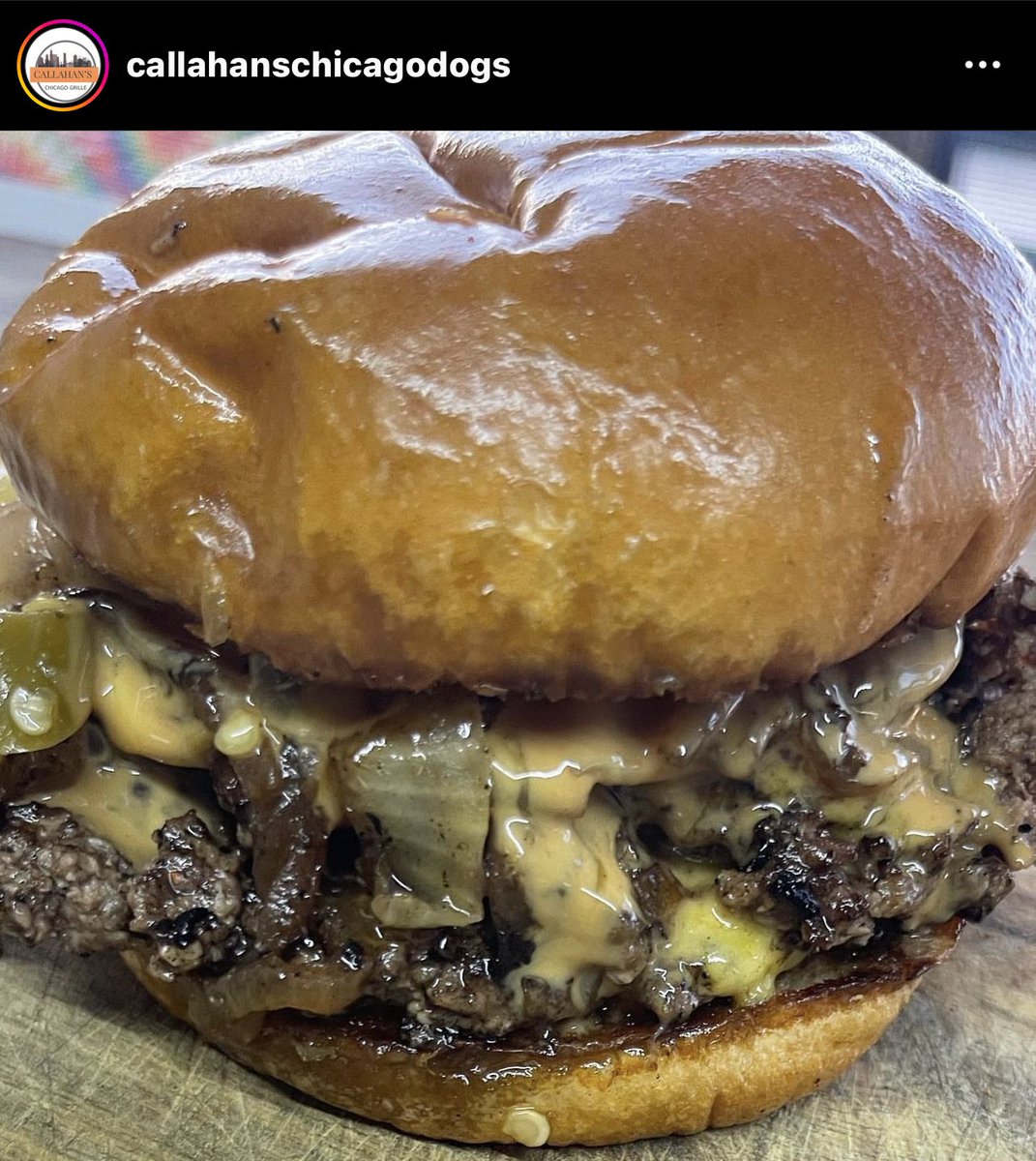melawalks's tweet photo. This is not a PRANK! 😜 BIG CONGRATS to @skyvannatic x @DCallahanokc that SMASH 🍔 is CERTIFIED🔥🔥 OKC go get it in‼️ @KellyClarksonTV #snackbracket ‼️#okcfoodie #okcburgers #yum https://t.co/LmvSVsP0bv
