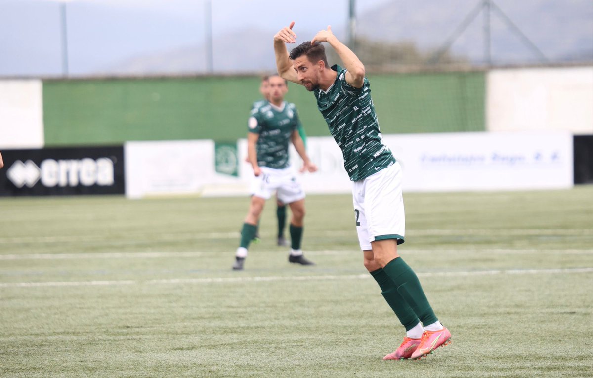 clubdepguijuelo's tweet photo. 🥊 @CoquePrz 

#CDGuijuelo | #TodoalVerde 💚 https://t.co/8B3Bb4GQYk