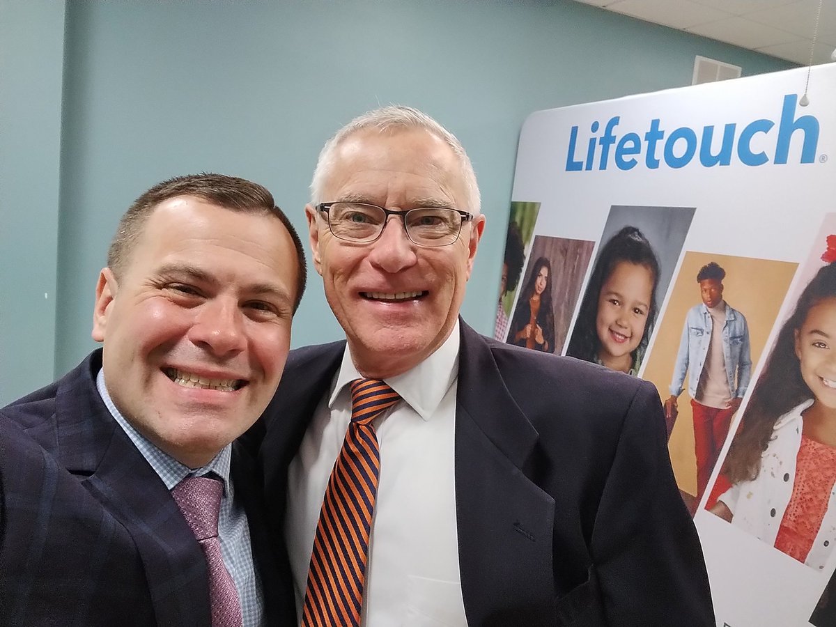 Nathan Pierce (Lifetouch) tweet media