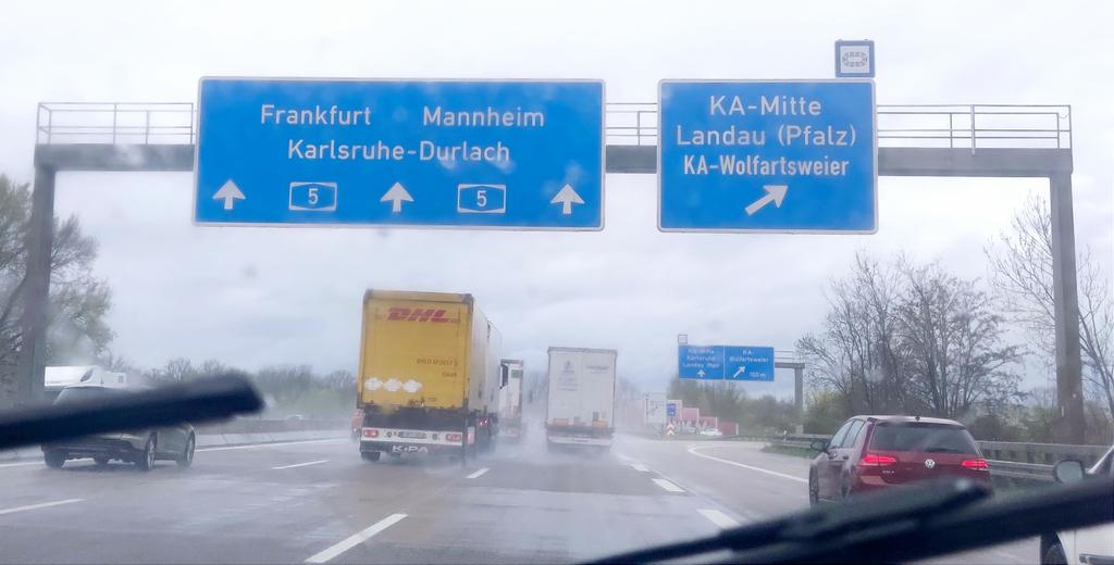 Auf dem Heimweg nach KA.